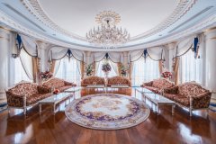 仍是喜希腊的蓝色海洋?每小我对家拆的爱好各有